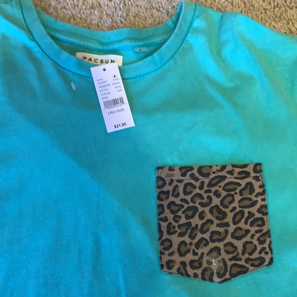 Mens size large T-shirt - Picture 2 of 2